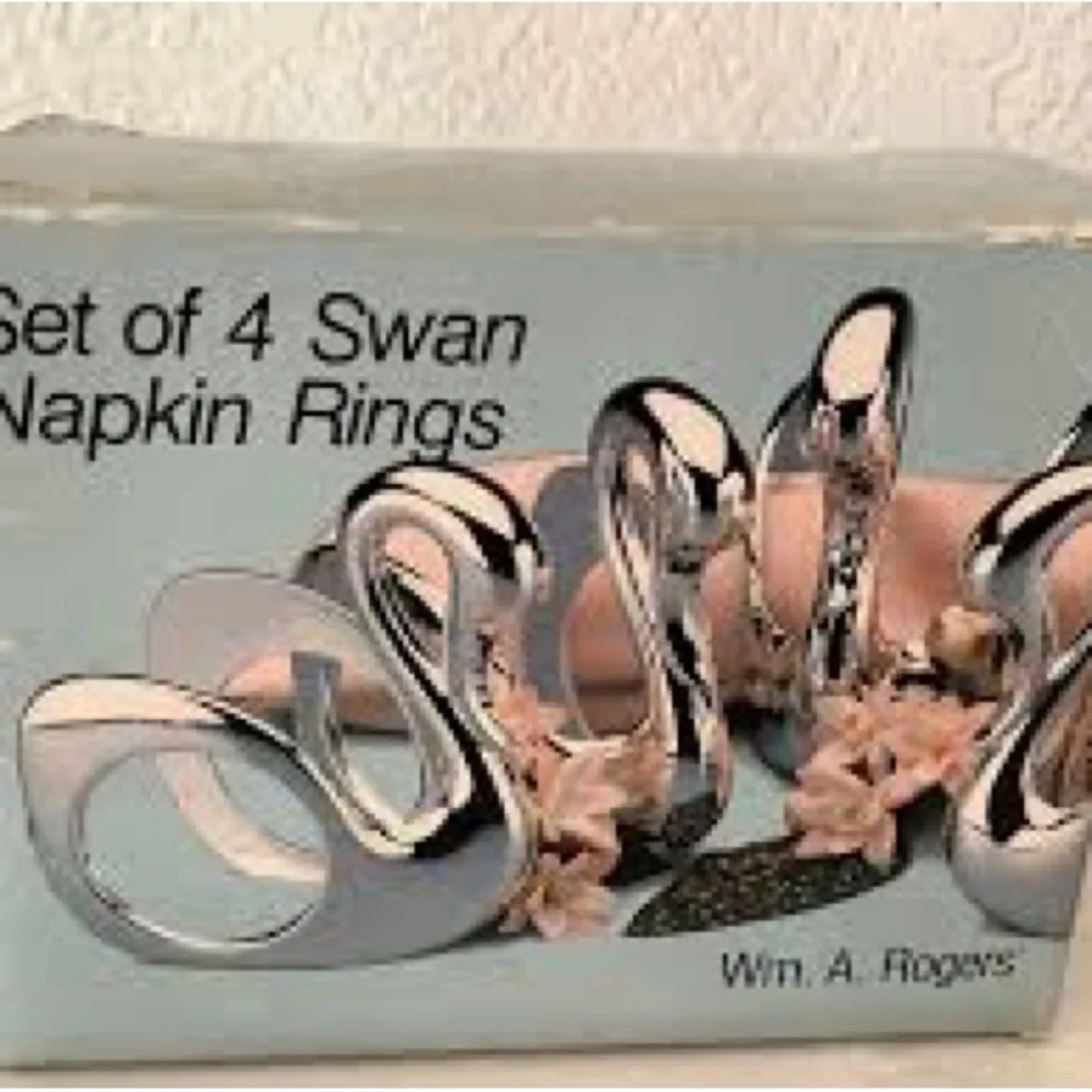 Wm. A. Rogers Vintage Swan Napkin Rings, Set of 4